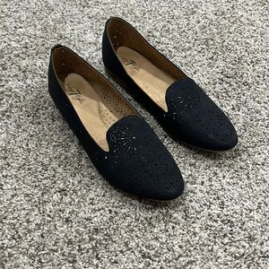 Vintage7eight black loafers with cut outs